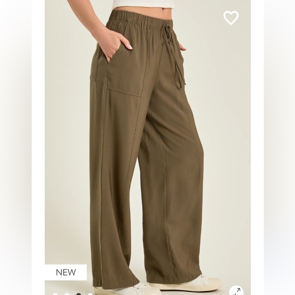 NWT Altar’d State Darrah Wide Leg Pants - Picture 6 of 7